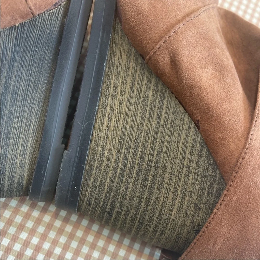 Qupid winter‎ booties. Size 8.5 - Picture 4 of 16